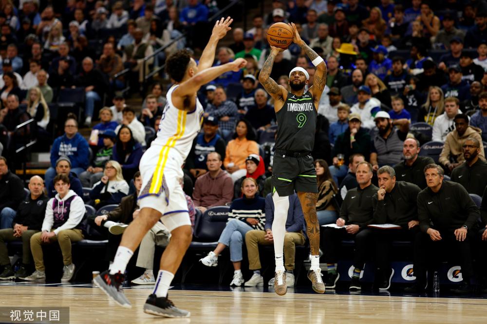 外线出手 外线出手