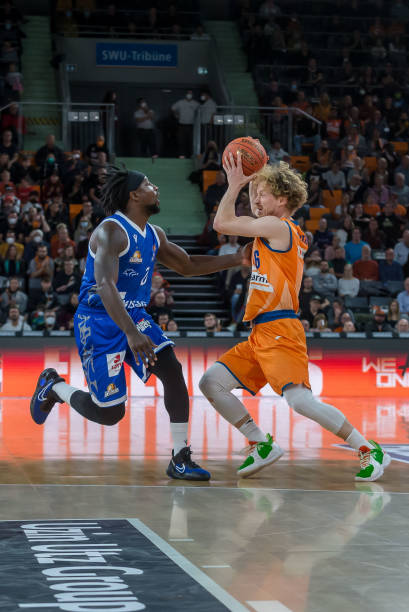 上占据主动 上占据主动