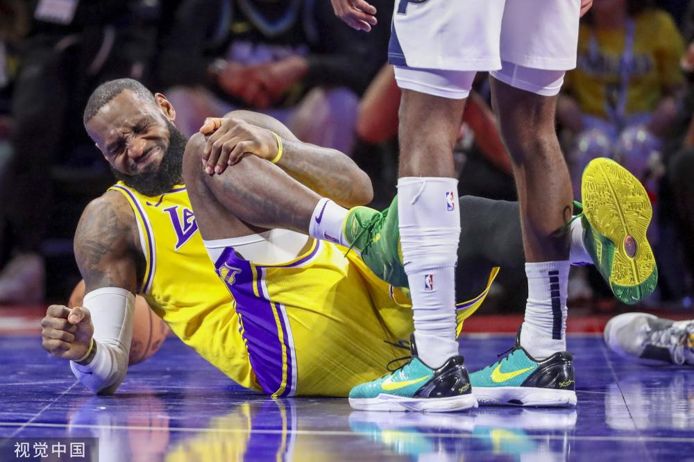 迷感到紧张 迷感到紧张